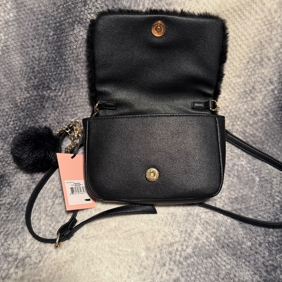 Juicy Couture Black Faux Fur Licorice Flap Crossbody with Pom Pom & Crown Charm - Picture 4 of 9